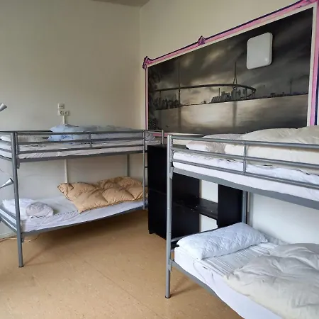 instantSleep Backpackerhostel St Pauli-2